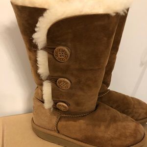 Ugg Bailey Triple Buttons Boots